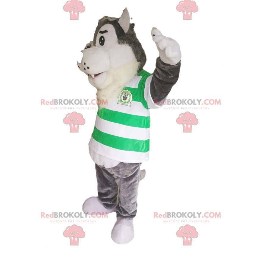 Grijze wolf mascotte met een groen en wit gestreepte trui -