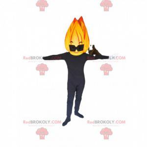 Mascotte de personnage noir avec une tête en forme de flamme -