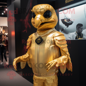 Gold Falcon maskot...