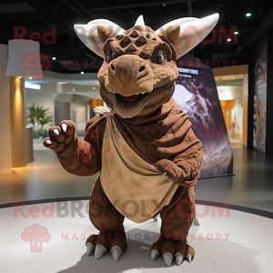 Bruin Triceratops mascotte...