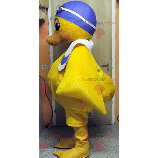 Mascotte de poussin jaune avec un bonnet de bain -