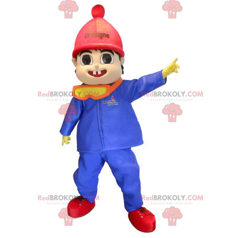 Mascotte de mignon petit garçon habillé en tenue hivernale -