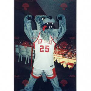 Mascotte de loup gris en tenue de sport