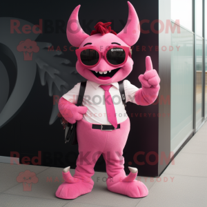 Pink Devil Maskottchen...