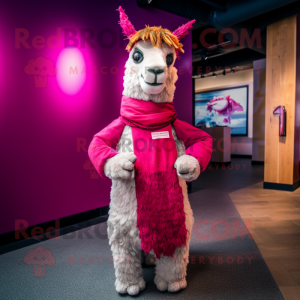 Magenta lama maskot kostyme...