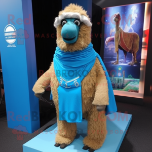 Cyan Camel maskot...