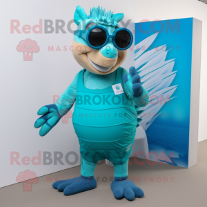 Cyan Armadillo maskot...