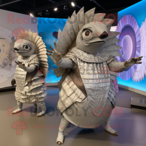 Silver Armadillo mascotte...