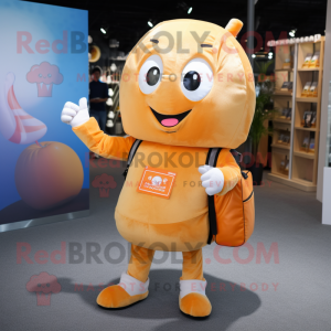 Oranžová postava maskota...
