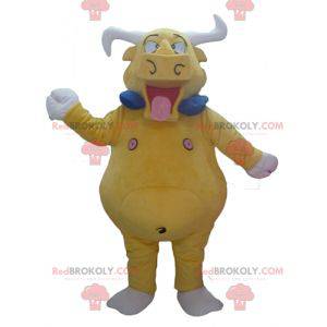 Reusachtige en grappige gele buffelstier mascotte -