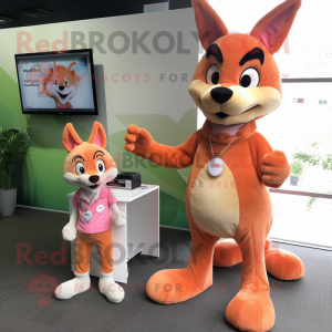 Peach Dingo maskot kostume...