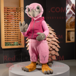 Pink Pangolin mascotte...