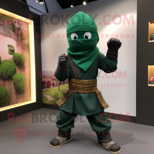 Skoggrønn ninja maskot...