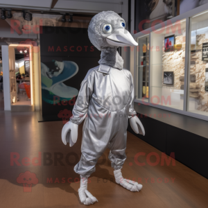 Silver Dodo Bird maskot...