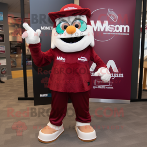 Maroon Momentum maskot...