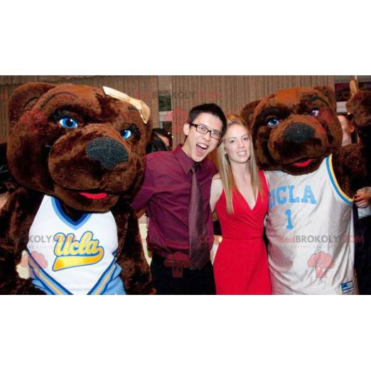 2 mascottes d'ours marron en tenue de sport - Redbrokoly.com