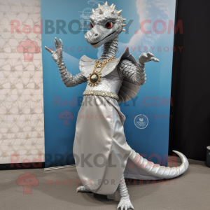 Silver Dragon mascotte...