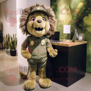 Olive Tamer Lion maskot...