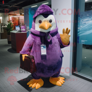 Purple Penguin mascotte...