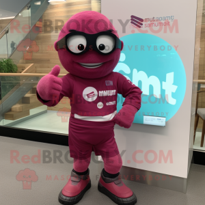 Magenta Plum mascotte...