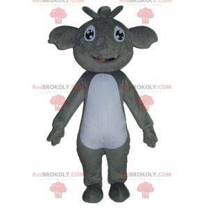 Mascota koala gris y blanco gigante y sonriente - Redbrokoly.com