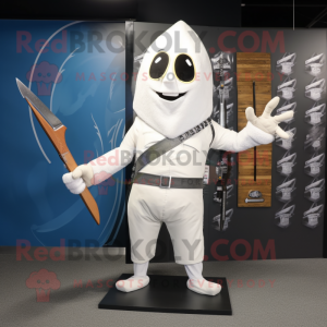 White Knife Thrower maskot...