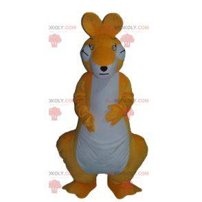 Mascote canguru gigante e bem-sucedido de laranja e branco -