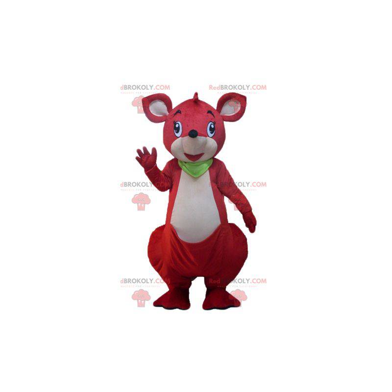 Mascote canguru vermelho e branco com um lenço verde -