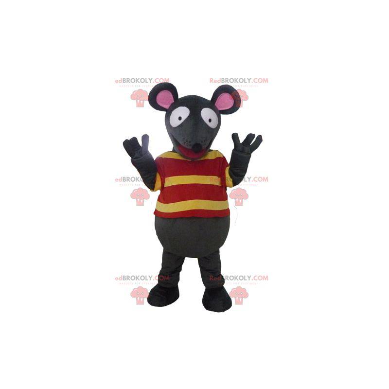 Divertido mascote de rato cinza e rosa com uma camiseta