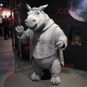 Silver Rhinoceros maskot...