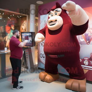 Maroon Strongman mascotte...