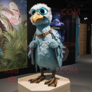 Sky Blue Vulture mascotte...