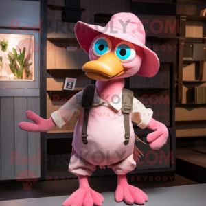 Pink Dodo Bird maskot...