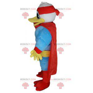 Mascote famoso do pato Donald vestido de super-herói -