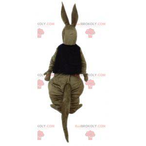 Bruine en witte kangoeroe mascotte met een zwart vest -