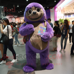 Purple Giant Sloth mascotte...