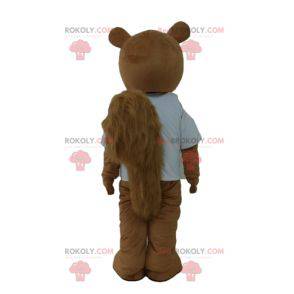 Mascote esquilo marrom sorrindo com uma camiseta branca -
