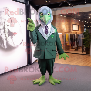 Forest Green Pigeon maskot...