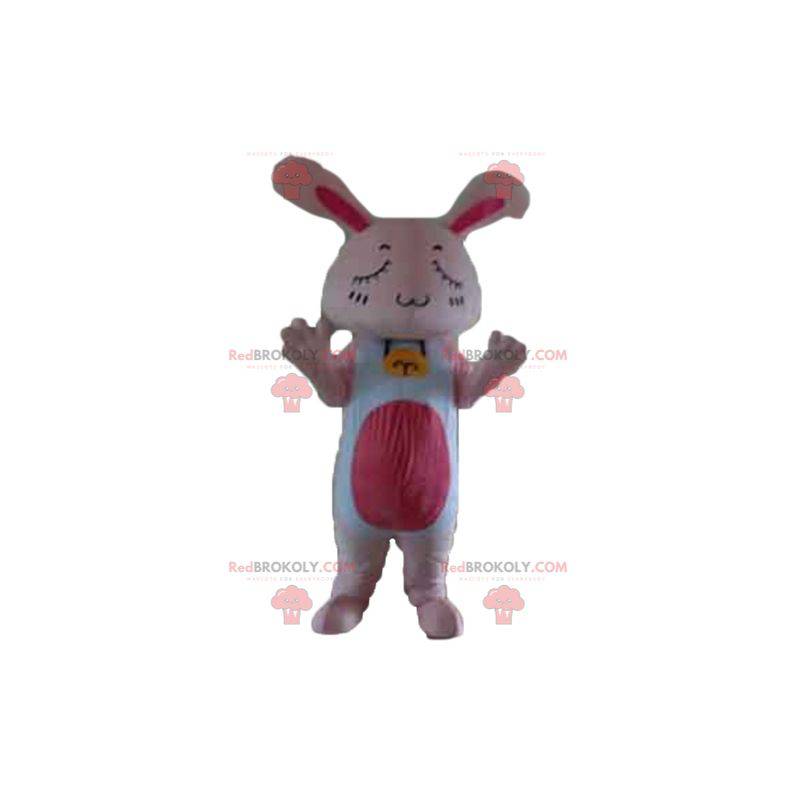 Mascote gigante coelho rosa e branco com olhos fechados -