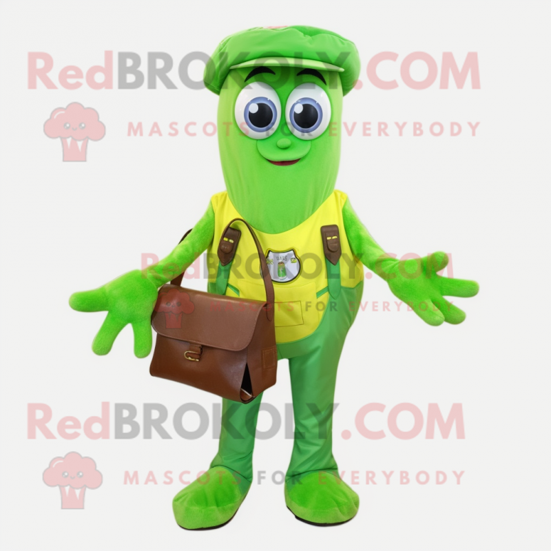 Personaje de disfraz de mascota de calamar verde lima vestido con