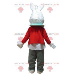 Biały królik maskotka z czerwoną kurtką i szarymi spodniami -