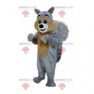 Mascota de ardilla gigante y peluda marrón y gris -