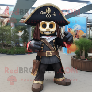  Pirat w kostiumie maskotki...