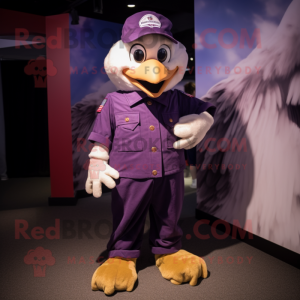 Purple Bald Eagle mascotte...