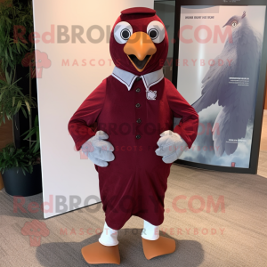 Maroon Pigeon maskot...