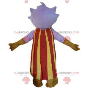 Kleine paarse monster mascotte met een cape en pantoffels -