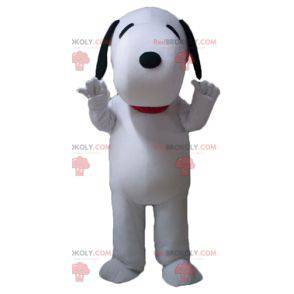 Snoopy famous cartoon dog mascot - Redbrokoly.com