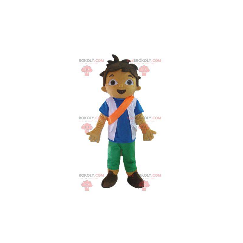 Schuljungen-Teenager-Maskottchen mit einem orangefarbenen Schuljungen-Teenager-Maskottchen mit einem orangefarbenen