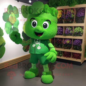 Forest Green Grape maskot...