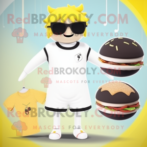 Cream Burgers maskot...